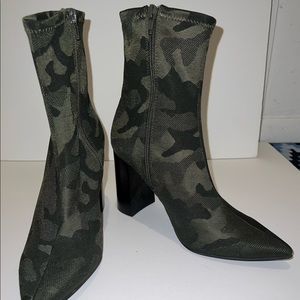 Jeffrey Campbell Green Camo Heel Booties Size 7.5